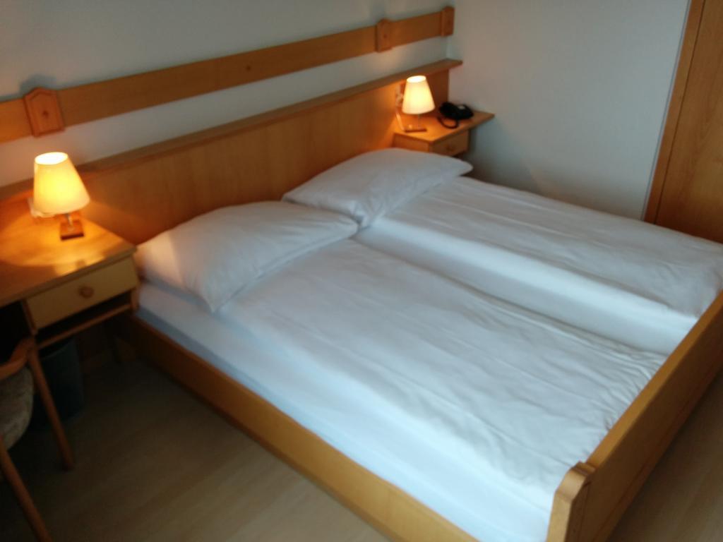 Hotel Terminus Samedan Δωμάτιο φωτογραφία