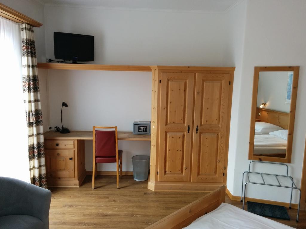 Hotel Terminus Samedan Δωμάτιο φωτογραφία